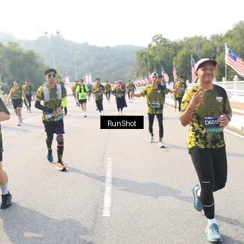 Runner Photo 6925659
