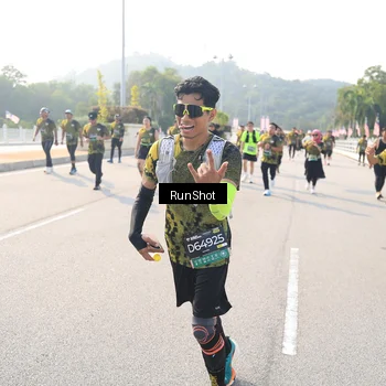 Runner Photo 6925666