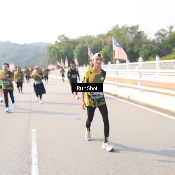 Runner Photo 6925672