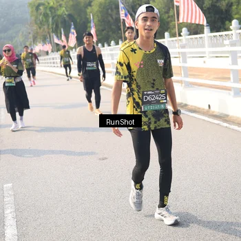 Runner Photo 6925674