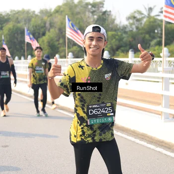 Runner Photo 6925676
