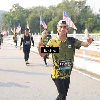Runner Photo 6925677