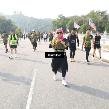 Runner Photo 6925695
