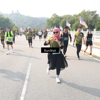 Runner Photo 6925698