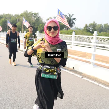 Runner Photo 6925709