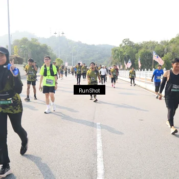 Runner Photo 6925710