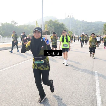 Runner Photo 6925712
