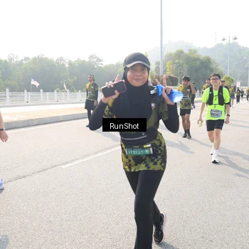 Runner Photo 6925714