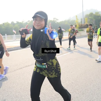 Runner Photo 6925719