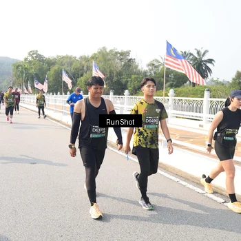 Runner Photo 6925722