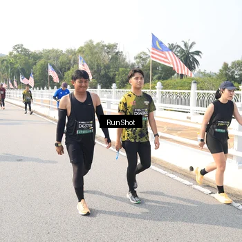 Runner Photo 6925723