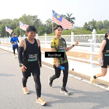 Runner Photo 6925725