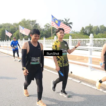 Runner Photo 6925727