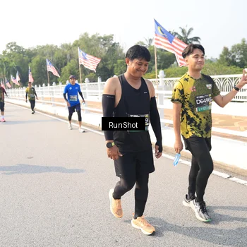 Runner Photo 6925728