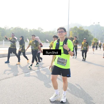 Runner Photo 6925732