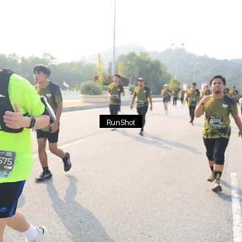 Runner Photo 6925736
