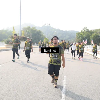 Runner Photo 6925737
