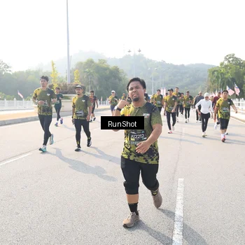 Runner Photo 6925743