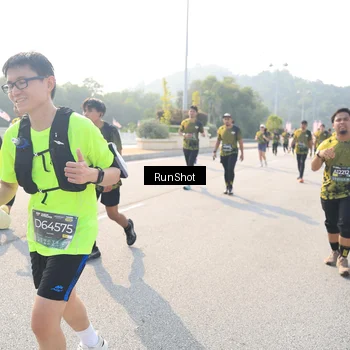 Runner Photo 6925744