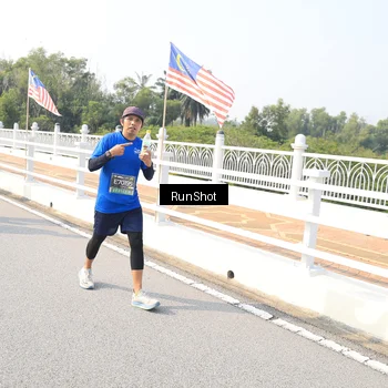 Runner Photo 6925755