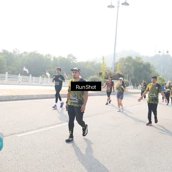 Runner Photo 6925758