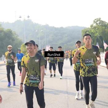 Runner Photo 6925779