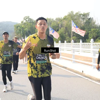 Runner Photo 6925787