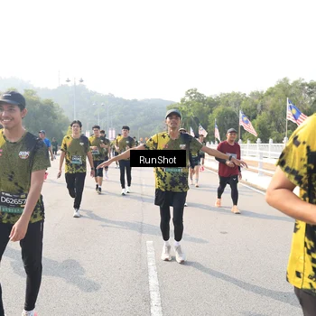 Runner Photo 6925792
