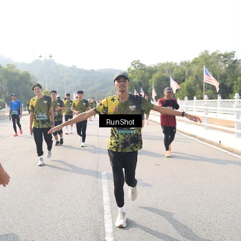 Runner Photo 6925797