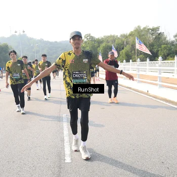 Runner Photo 6925811