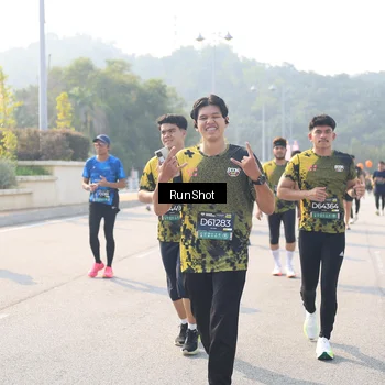 Runner Photo 6925812