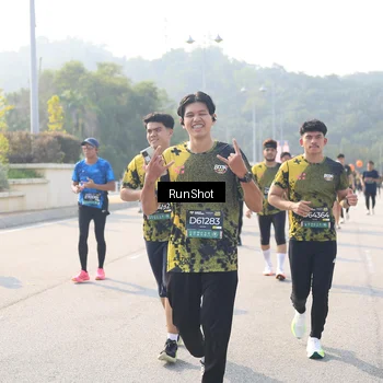 Runner Photo 6925813