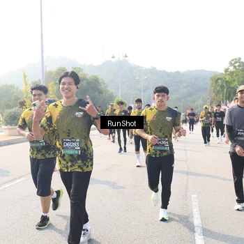 Runner Photo 6925822