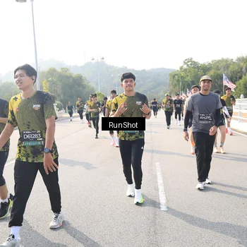 Runner Photo 6925824
