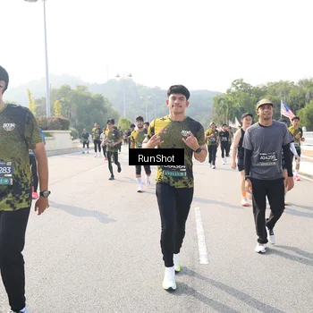 Runner Photo 6925829