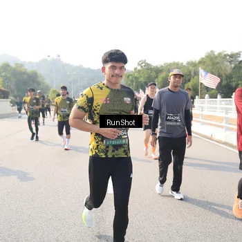 Runner Photo 6925834