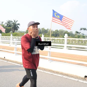 Runner Photo 6925844
