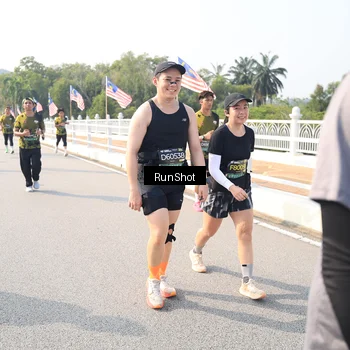 Runner Photo 6925856