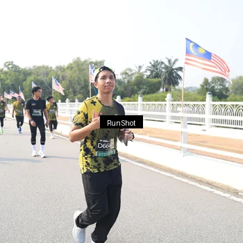 Runner Photo 6925873