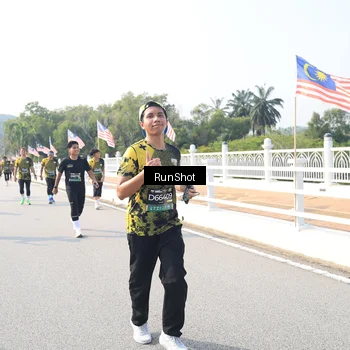 Runner Photo 6925875