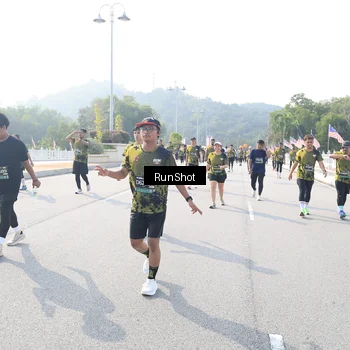 Runner Photo 6925903