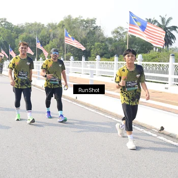 Runner Photo 6925919