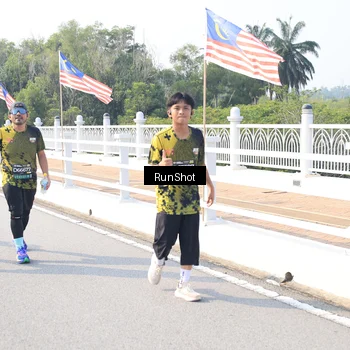 Runner Photo 6925924