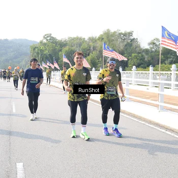 Runner Photo 6925926
