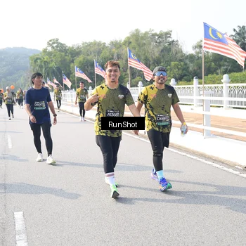 Runner Photo 6925929