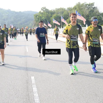 Runner Photo 6925945