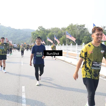 Runner Photo 6925946