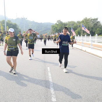 Runner Photo 6925947