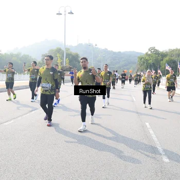 Runner Photo 6925973