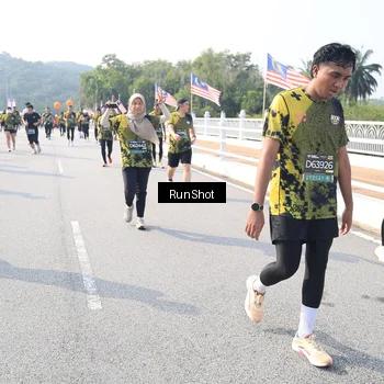 Runner Photo 6925988